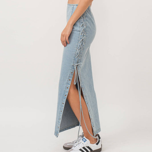 LIGHT DENIM SIDE LACE UP MAXI SKIRT-HES0010: LIGHT DENIM / L