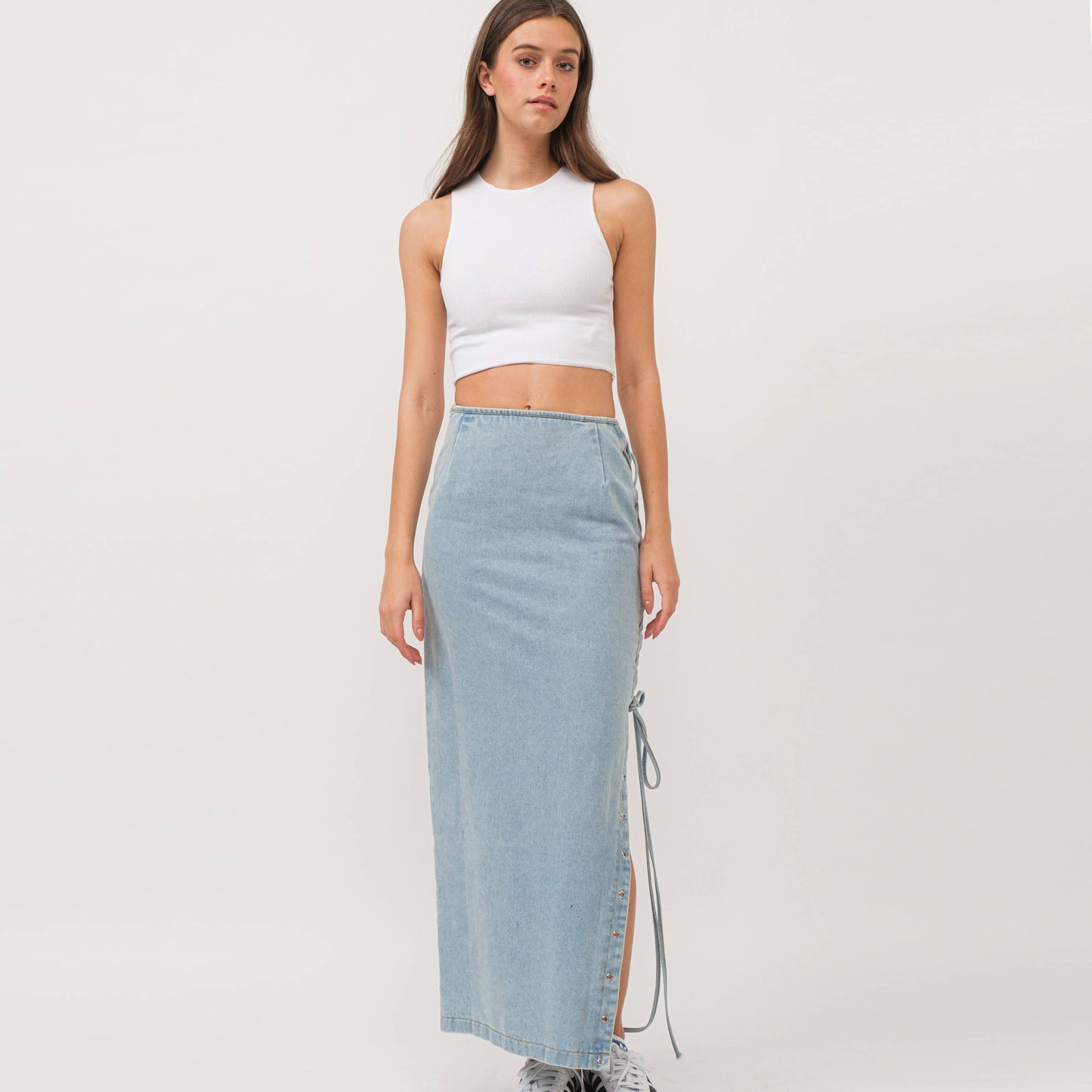 LIGHT DENIM SIDE LACE UP MAXI SKIRT-HES0010: LIGHT DENIM / L