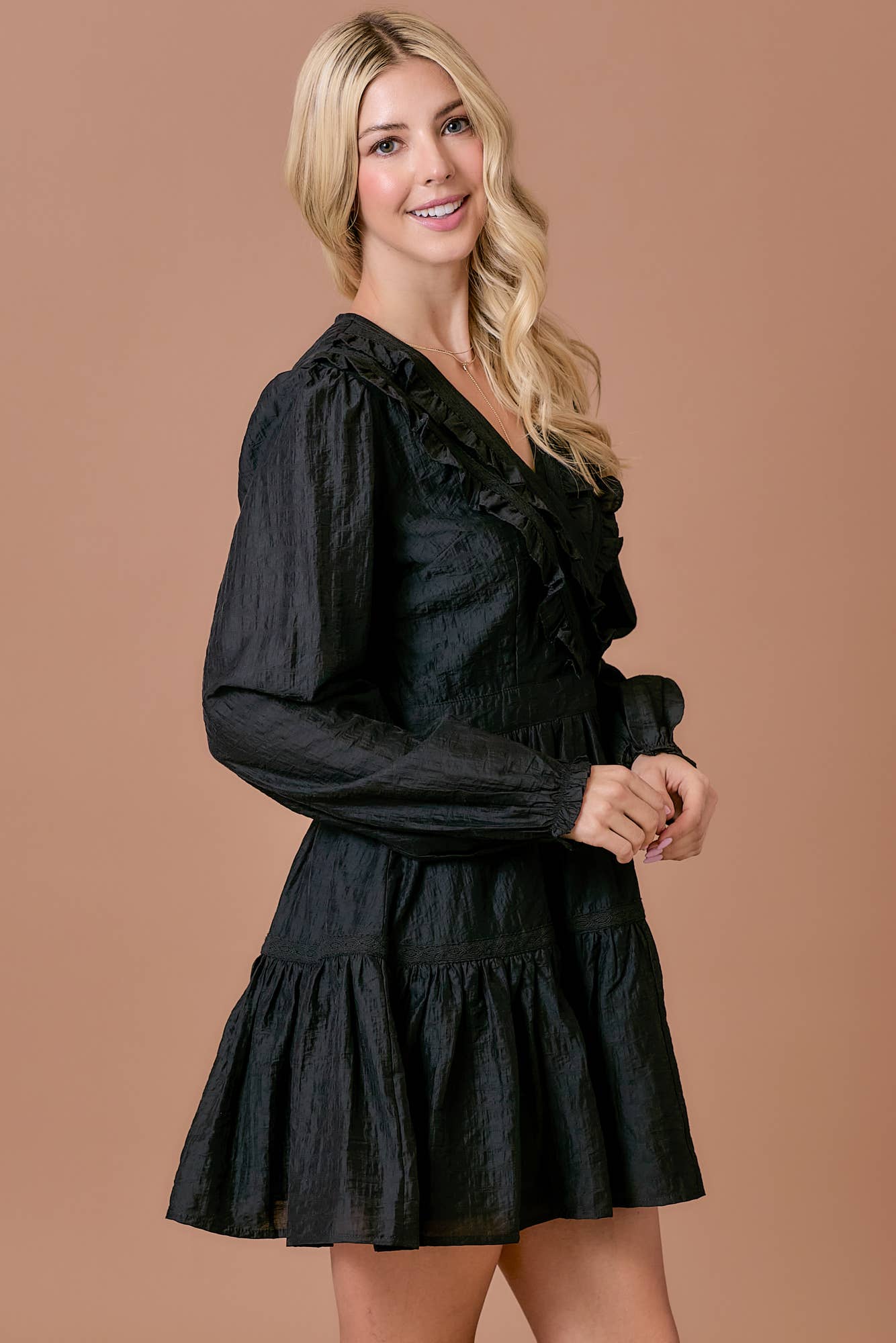 Surplice long sleeve dress with ruffle detailing: BLACK / S