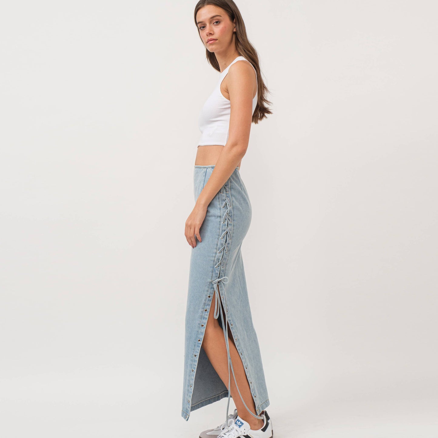 LIGHT DENIM SIDE LACE UP MAXI SKIRT-HES0010: LIGHT DENIM / L