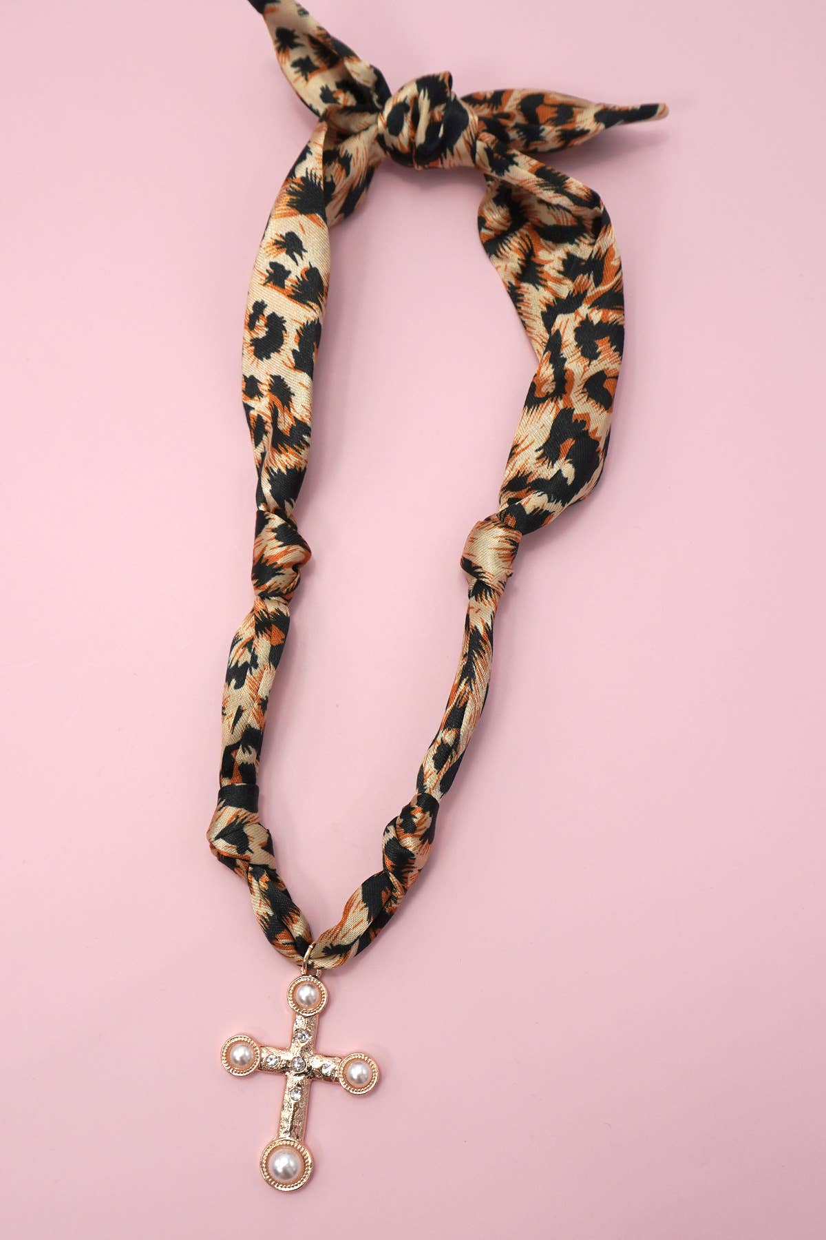 HANDMADE SCARF CROSS CHARM NECKLACE | 80N91790: G