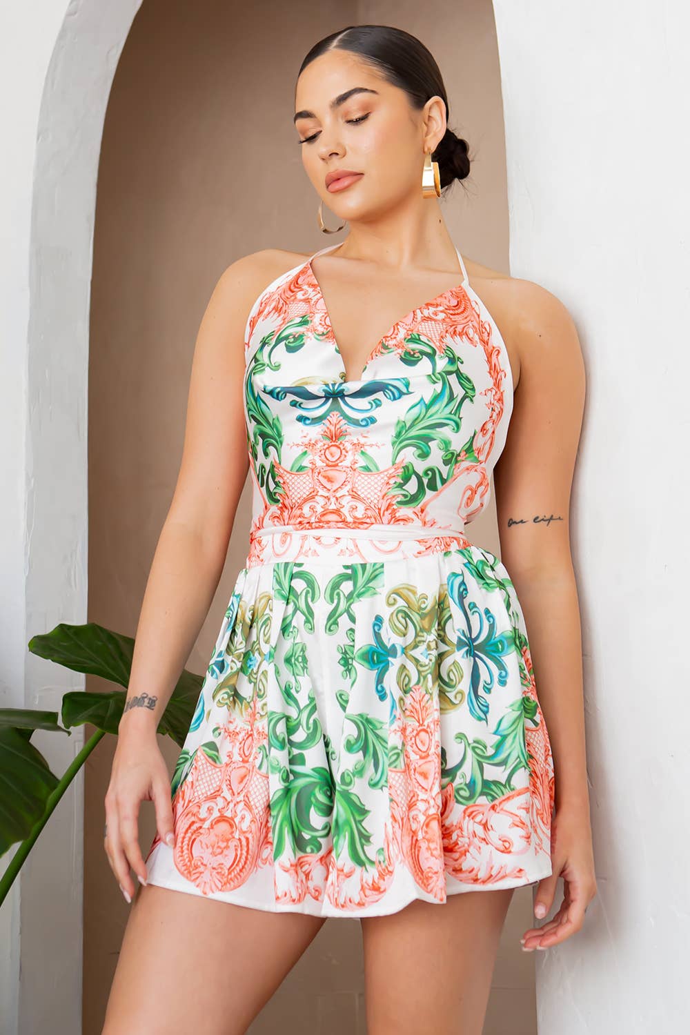 Handkerchief Backless Top & Short set-B: CREAM / MEDIUM