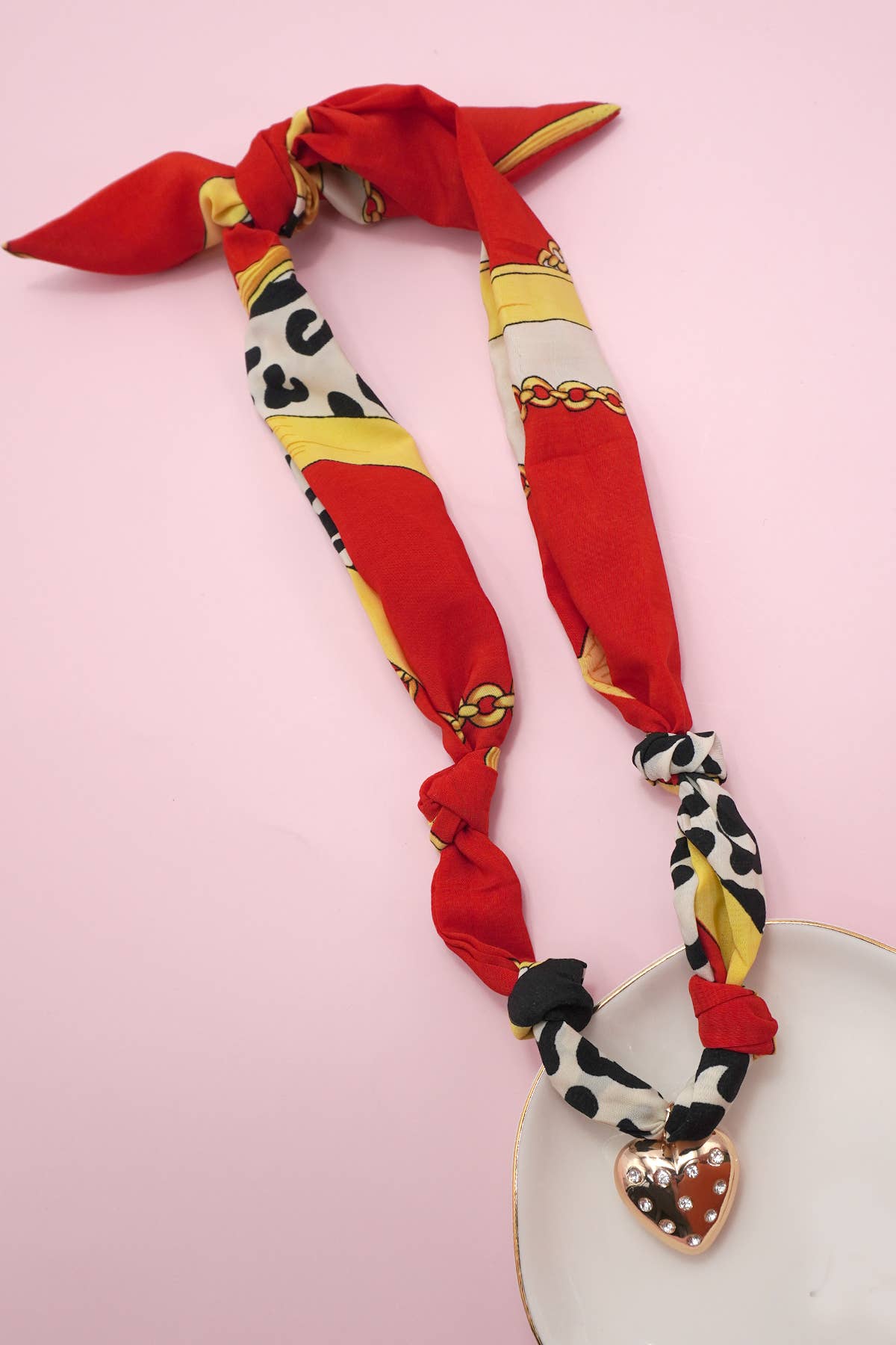 HANDMADE SCARF HEART CHARM NECKLACE | 80N91790: E