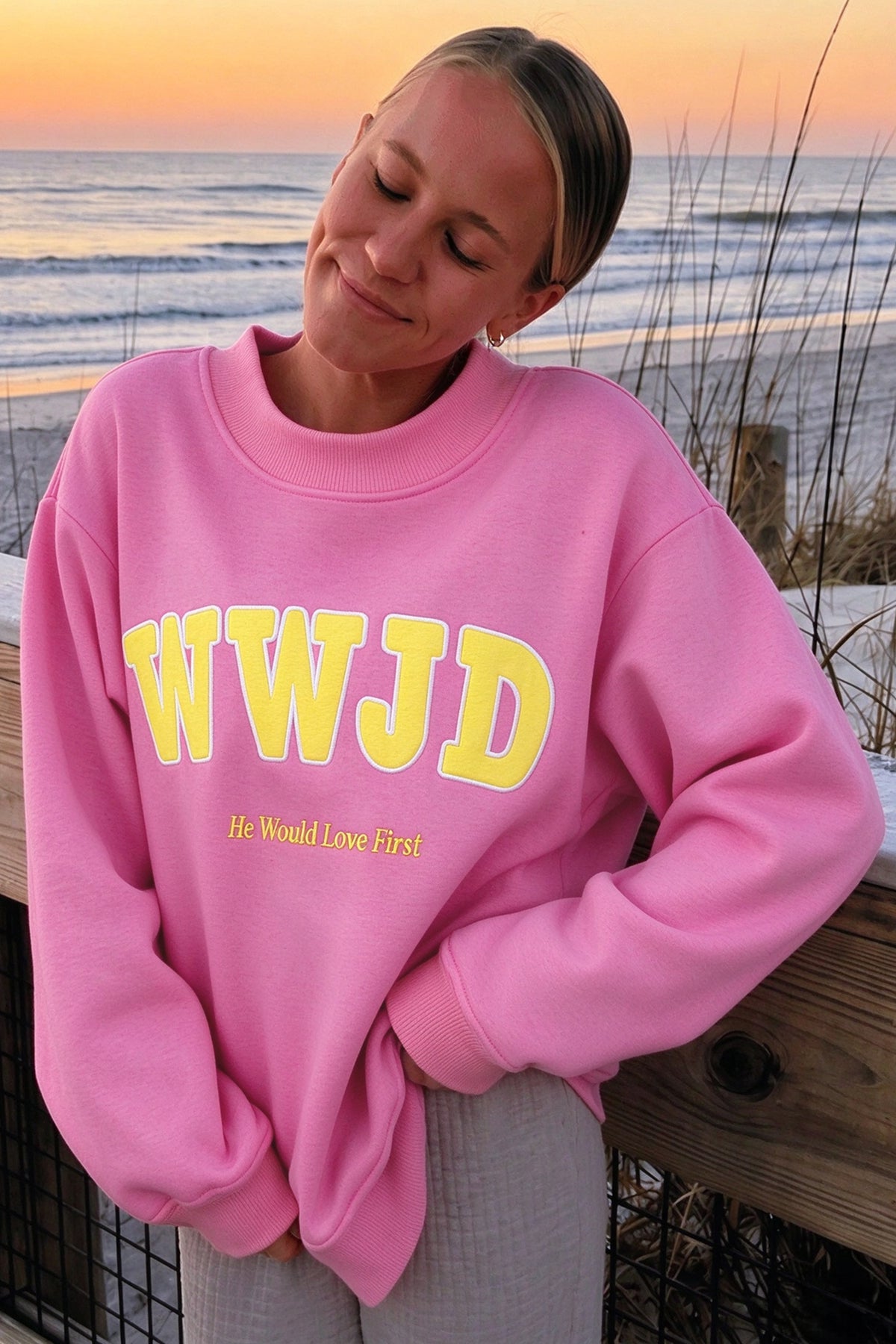 Yellow WWJD Embroidered Trim Slogan Graphic Crewneck Pullover Sweatshirt