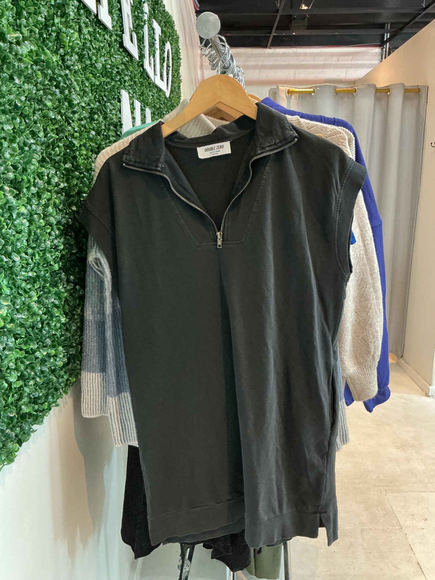 Black sweatshirt dress 1/4 zip