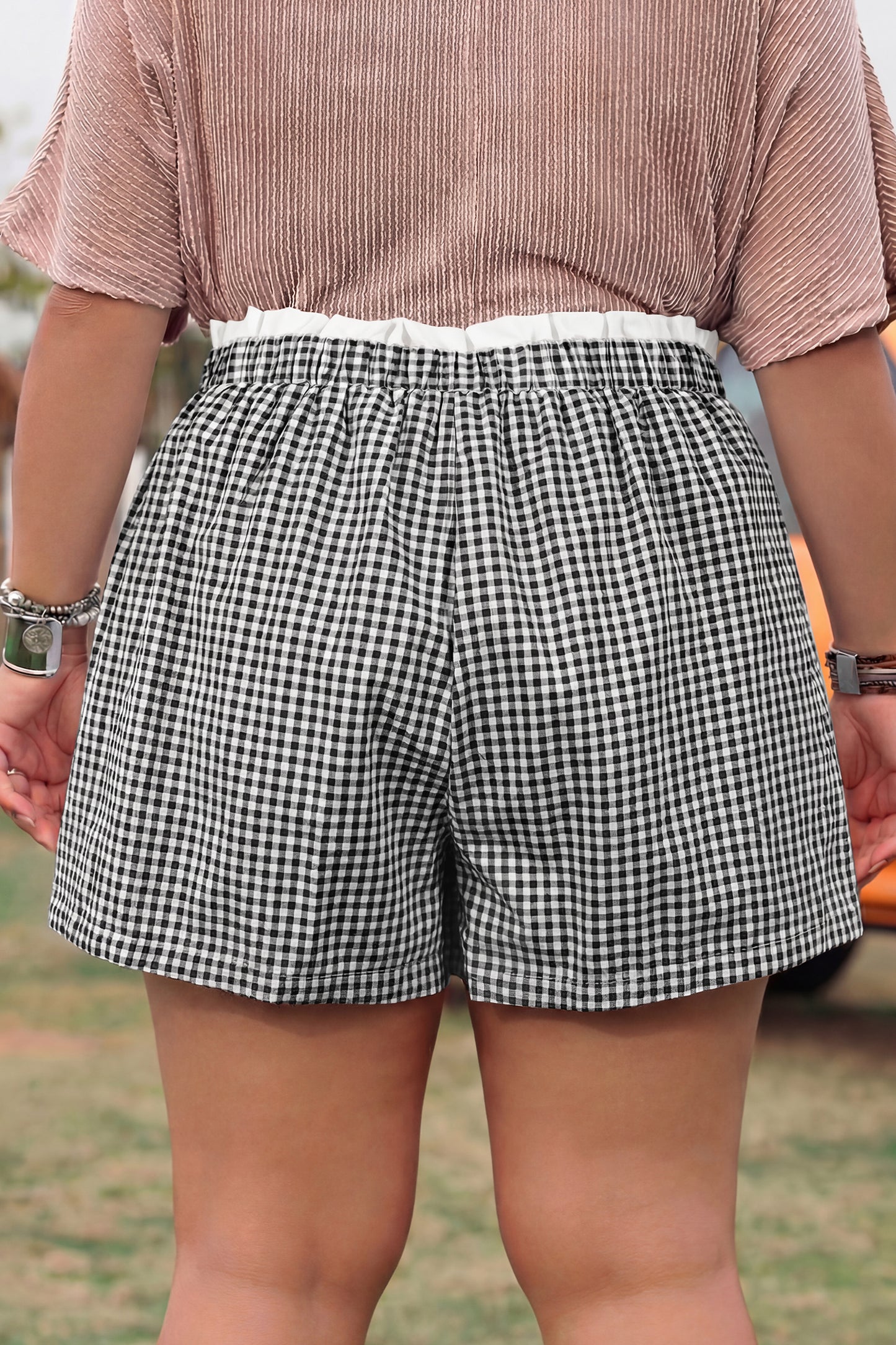 Picnic Date Gingham Shorts ( Plus Size)