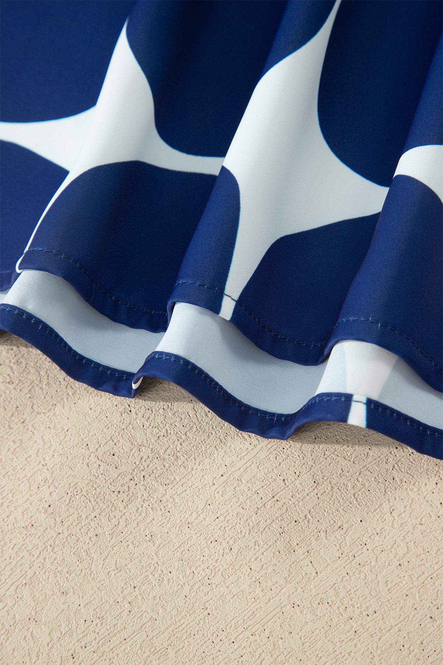 The Hamptons Dot Tank