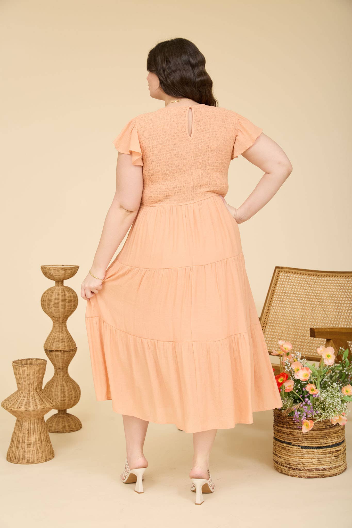 PLUS TIERED SMOCKED SHORT SLEEVE MIDI DRESS